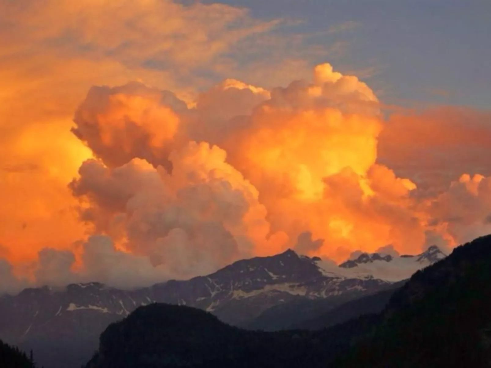 Charmantes 3.5 Zi Rustico-Draußen