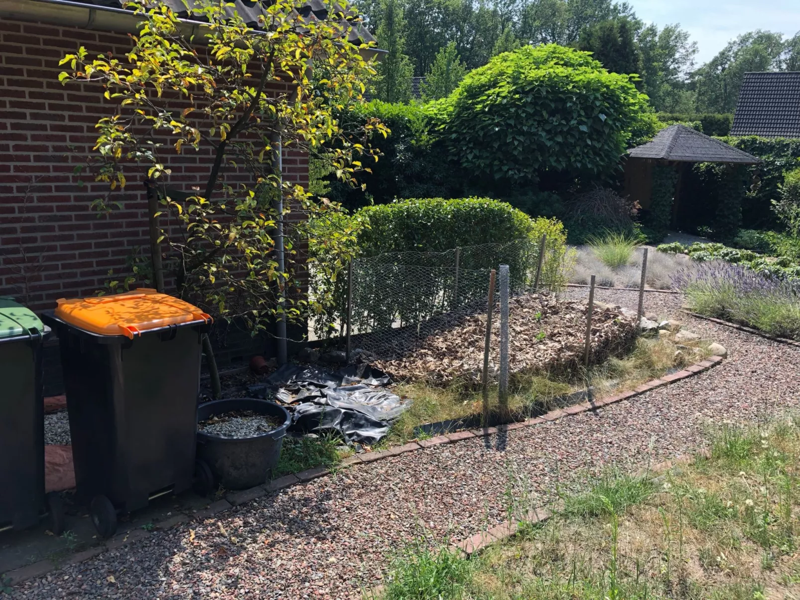 Geräumiges Ferienhaus mitten im Wald-Dehors