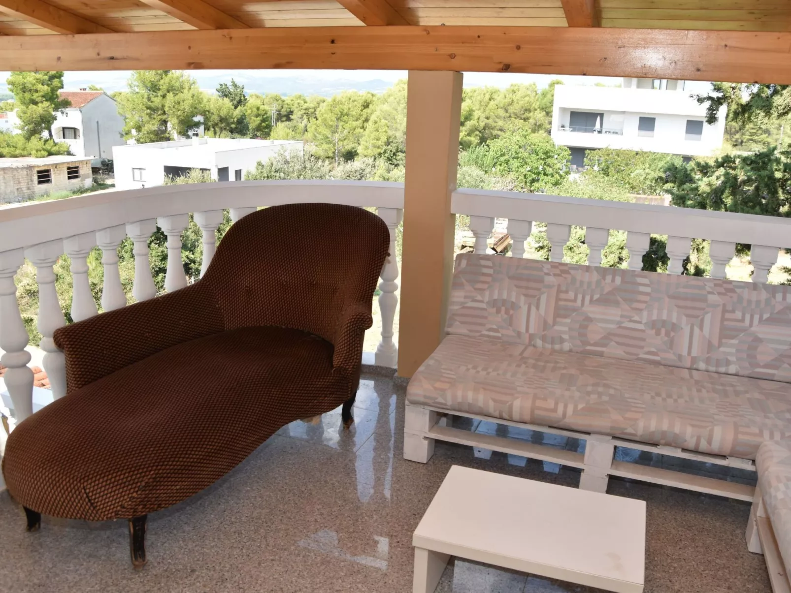 Appartement Maksan im 2. Stock mit einer Terrasse-Dedans