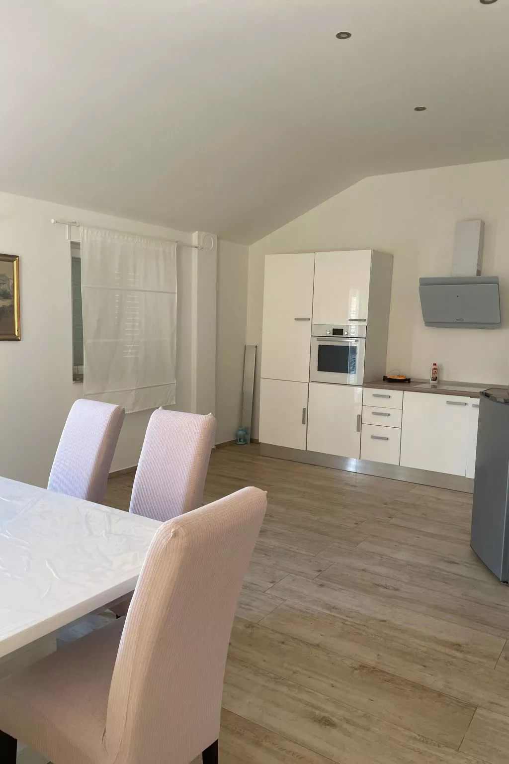 "Sanset" mit Blick auf das Wasser-Drinnen