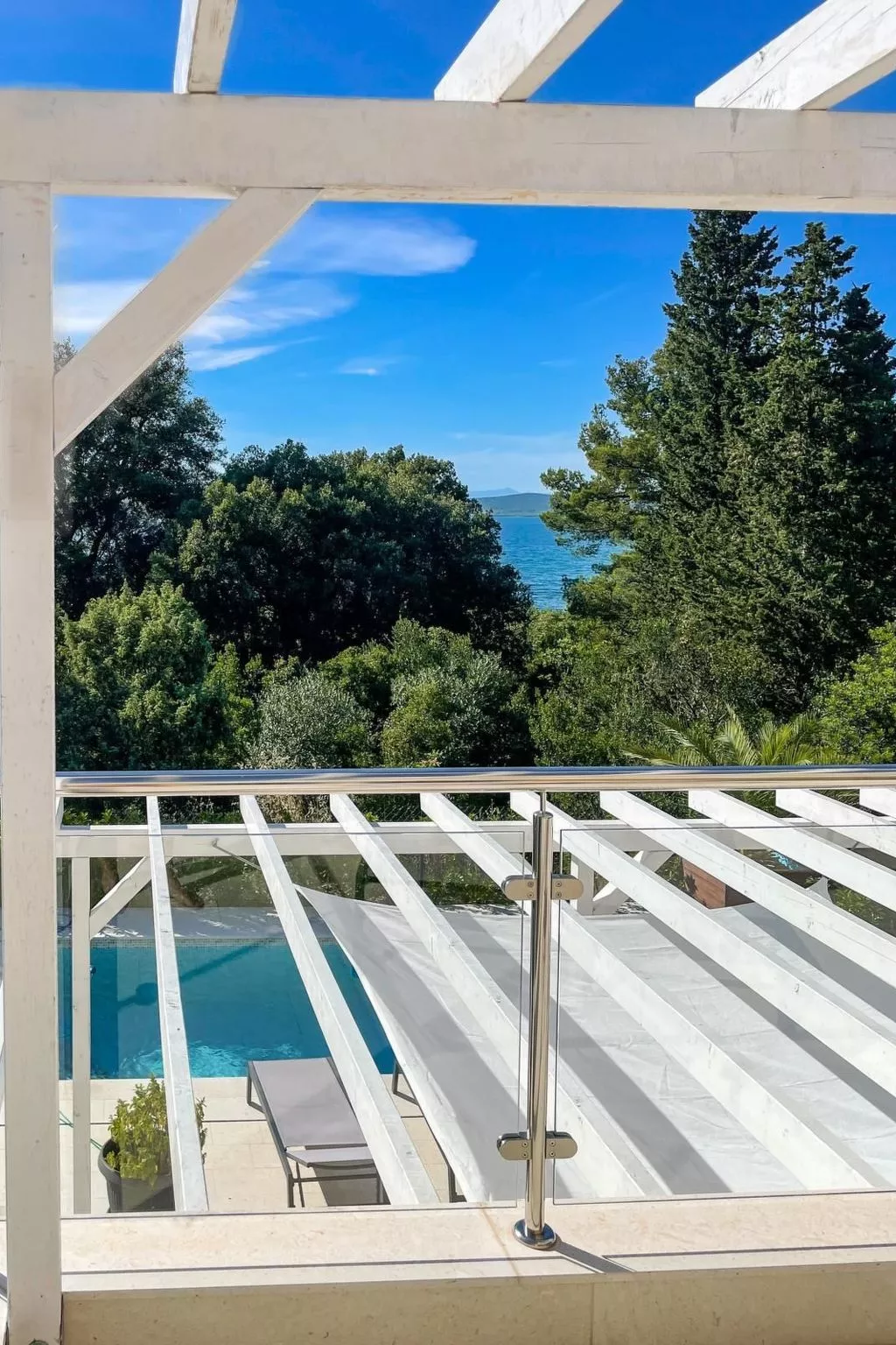 Großes Ferienhaus zur alleinigen Nutzung mit Pool-Outside