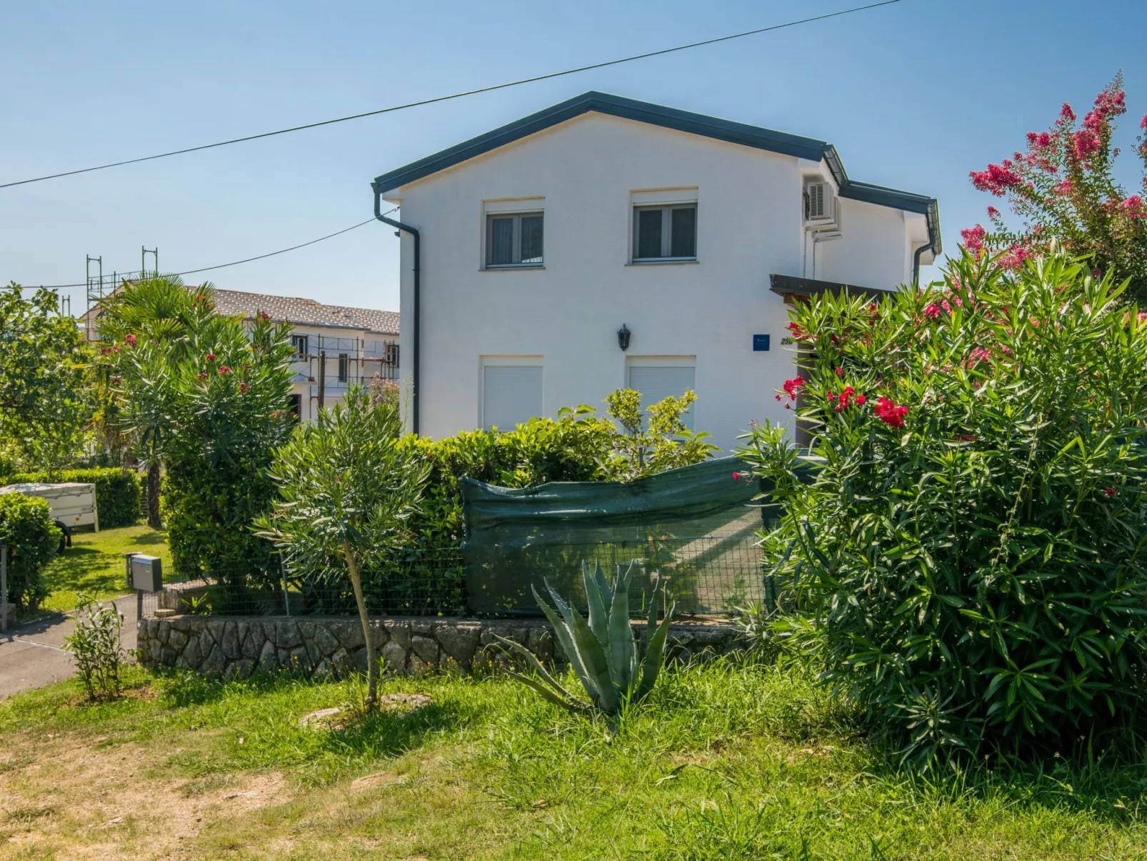 Haus Dragica-Outside