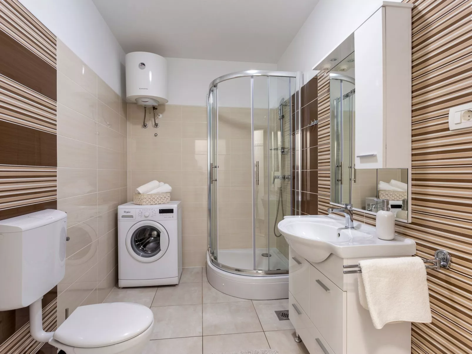 Schöne Wohnung Funtana Nr.2-Dedans