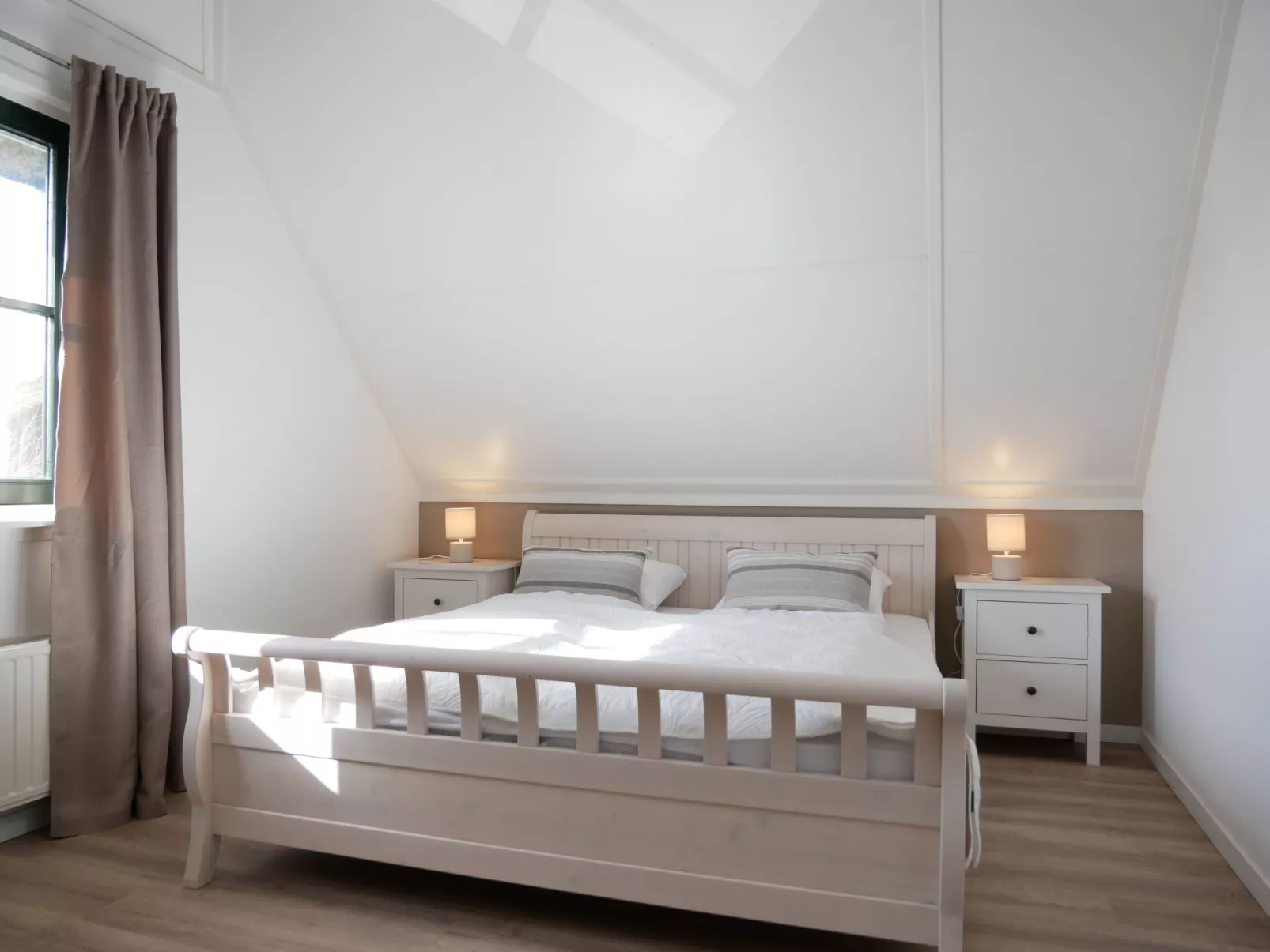 Villa Buiten 41/8-Image-tags.info