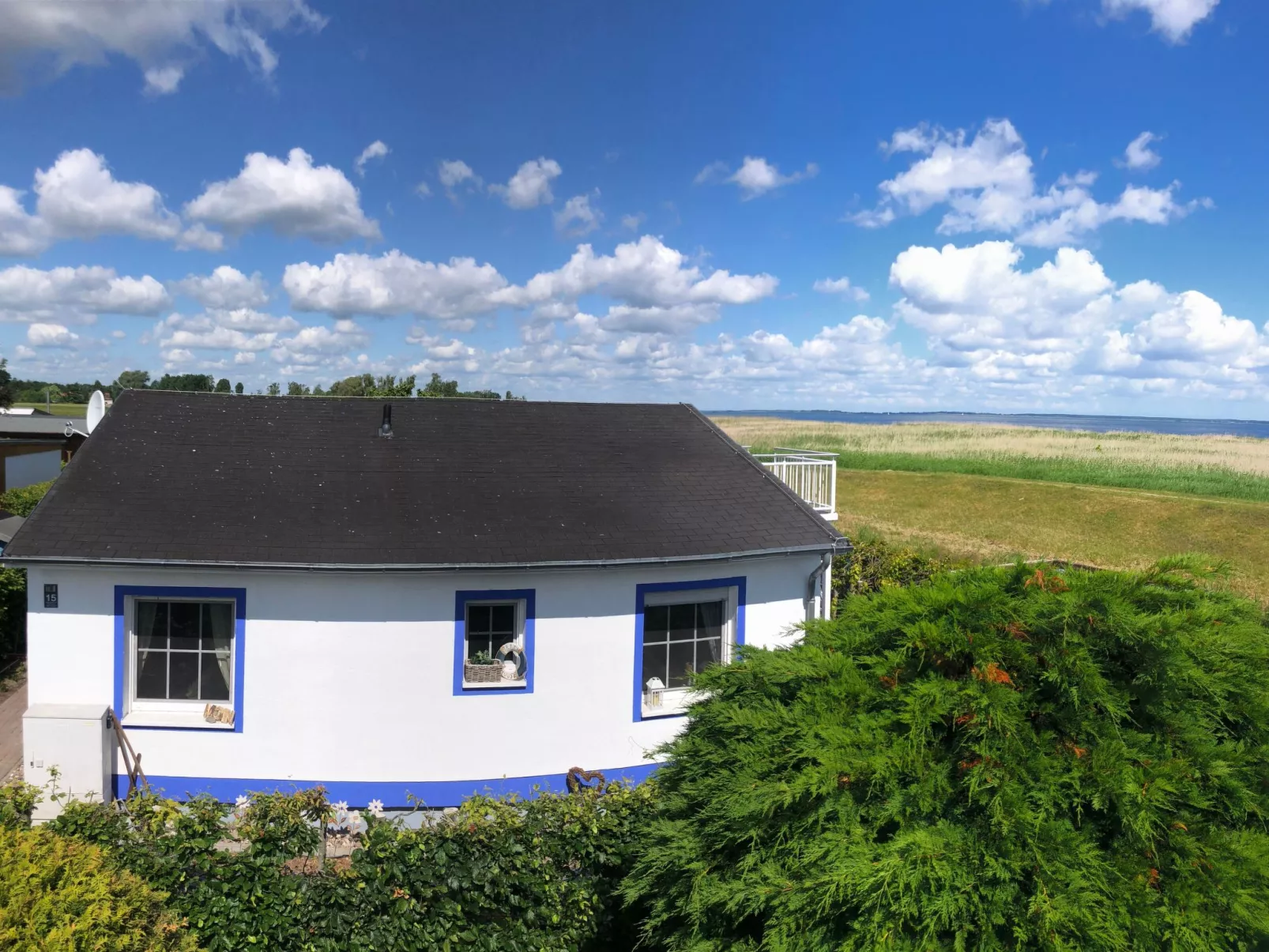 Strandhaus am Wasser-Outside