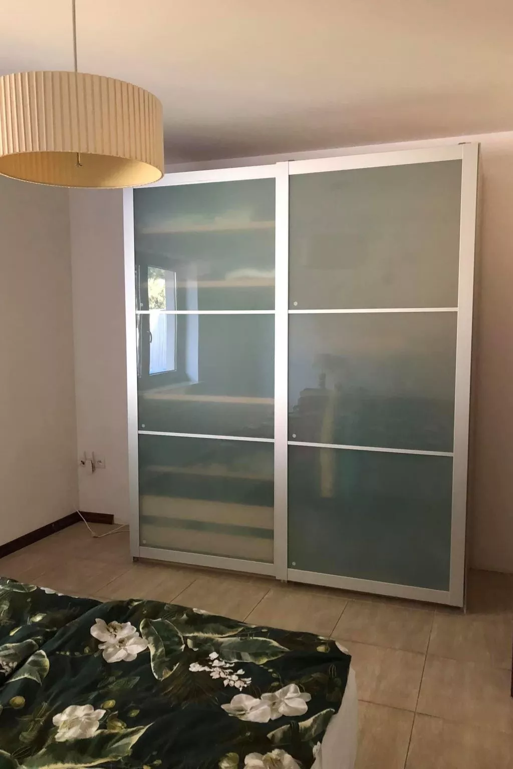 Schönes Ferienhaus für 7 Personen und 1 Kind-Dedans