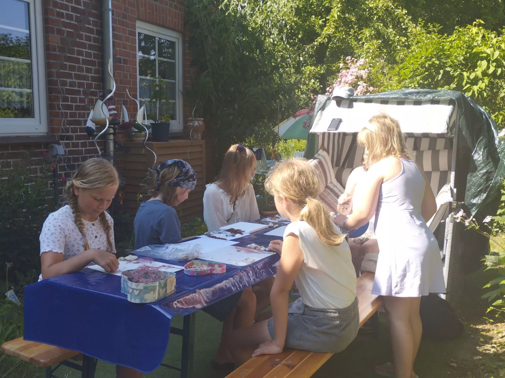 Strandnahes Studio mit kleiner Gartenterrasse-Image-tags.info