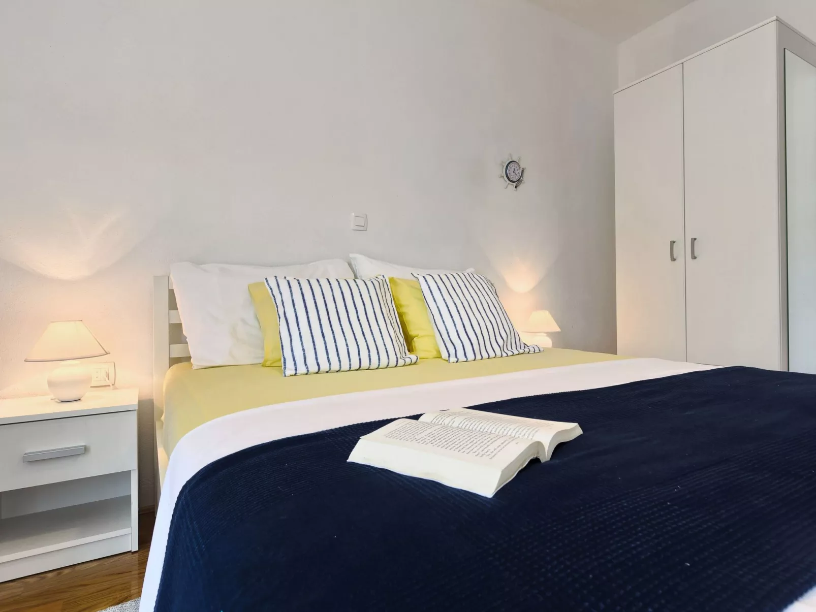 "Split Area Apartment"-Drinnen