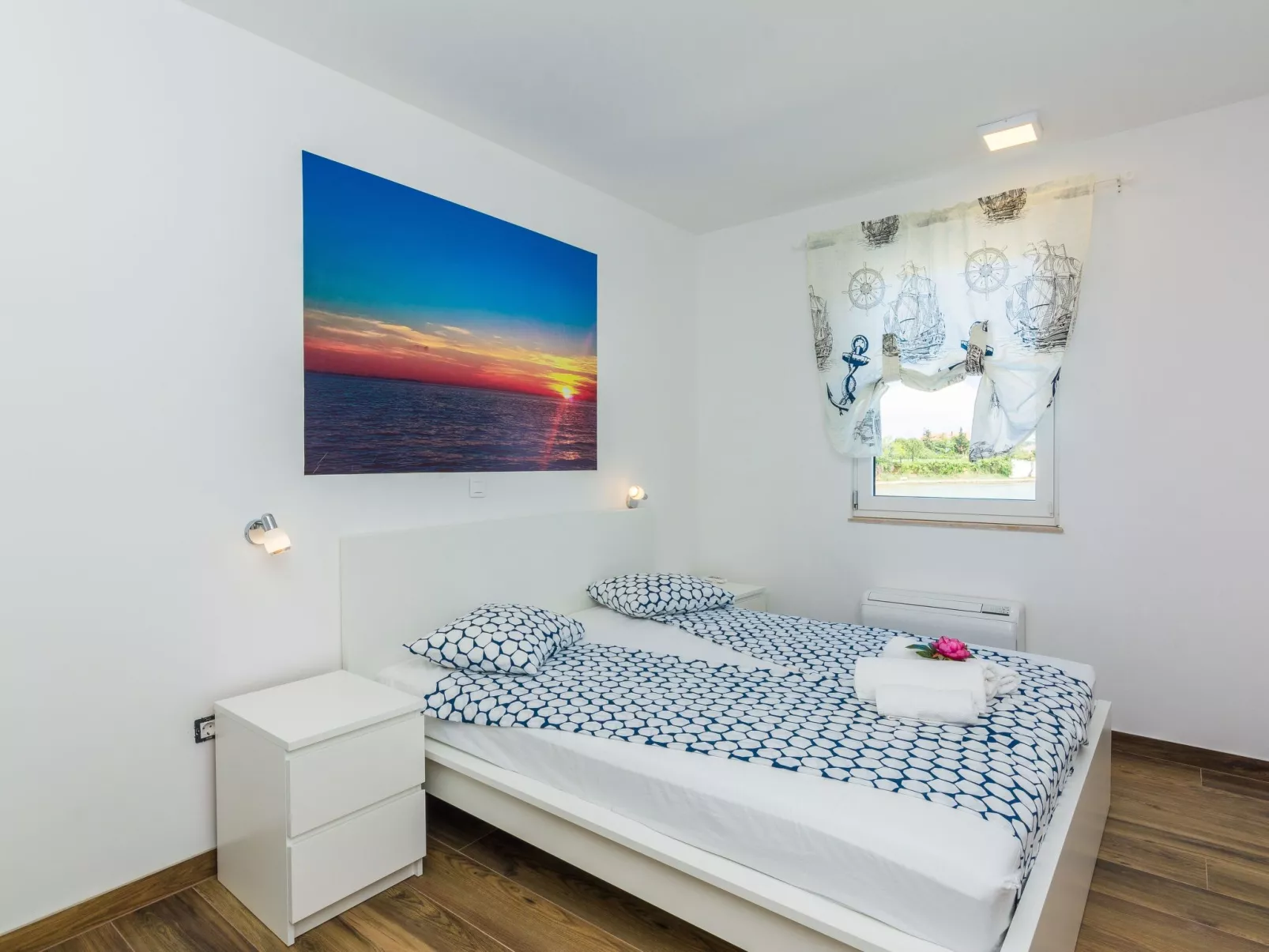 Strandvilla "Miri Olive" mit beheiztem Pool-Drinnen