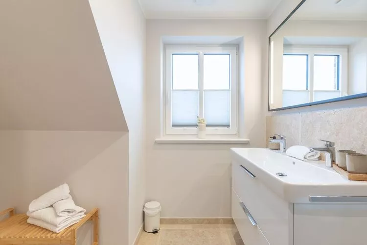 Biikehuus West-Bathroom
