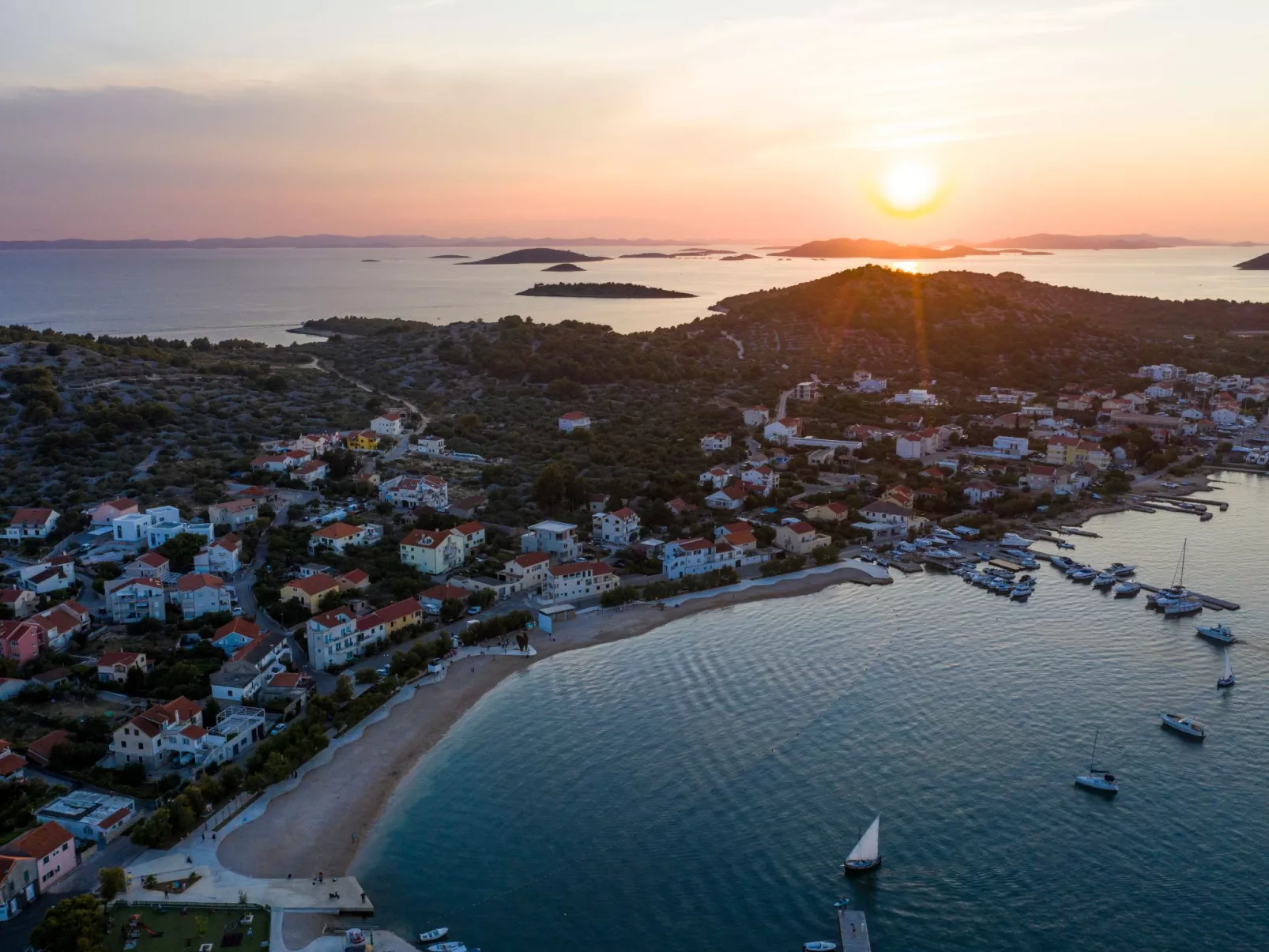 Wohnung mit Garten, Grill und Terrasse-Outside