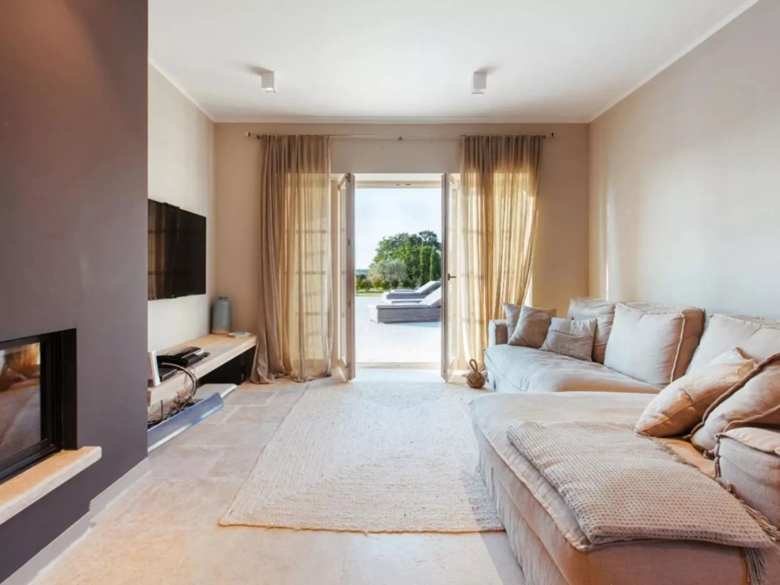 Villa Arabela mit 4 Schlafzimmern, in der Nähe von Porec-Inside