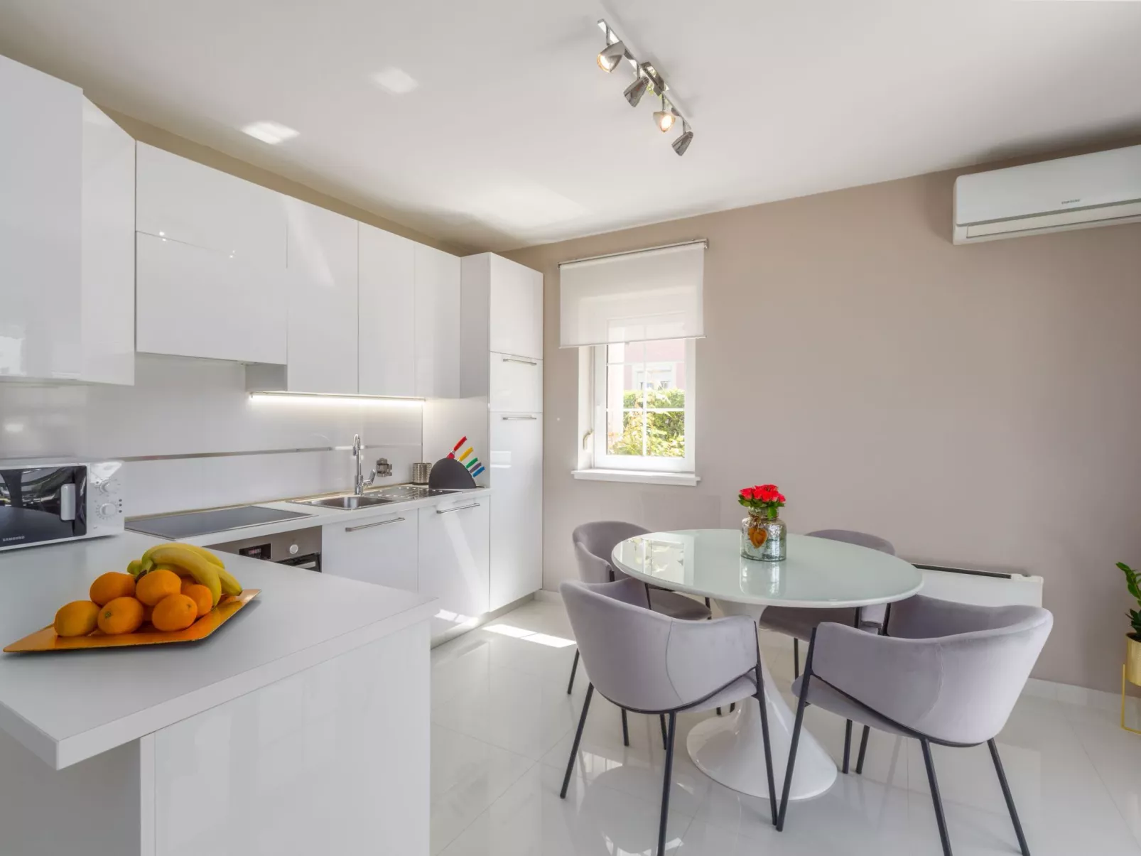 Sara Premium-Drinnen