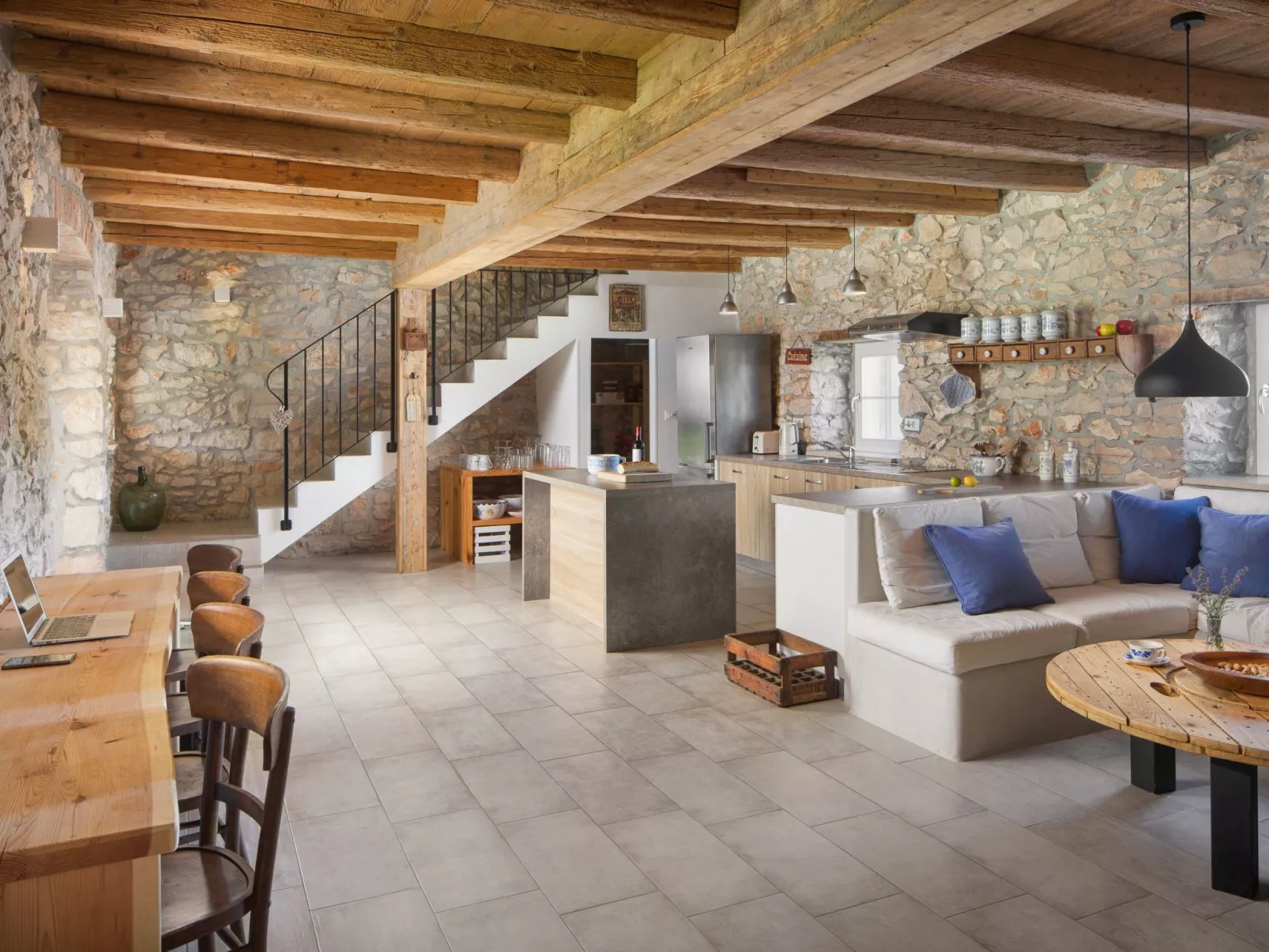 Villa Flavia Traditionelles Steinhaus mit Pool-Image-tags.info