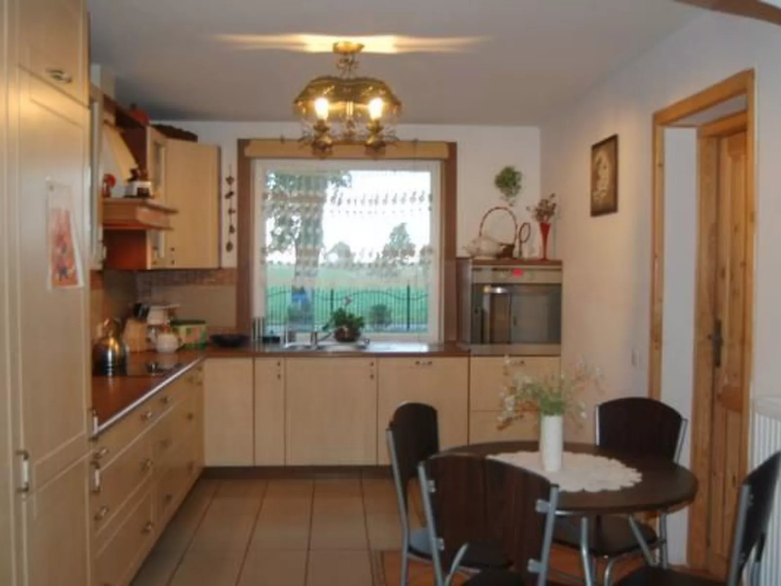 In Bychowo mit Großem Garten-Drinnen