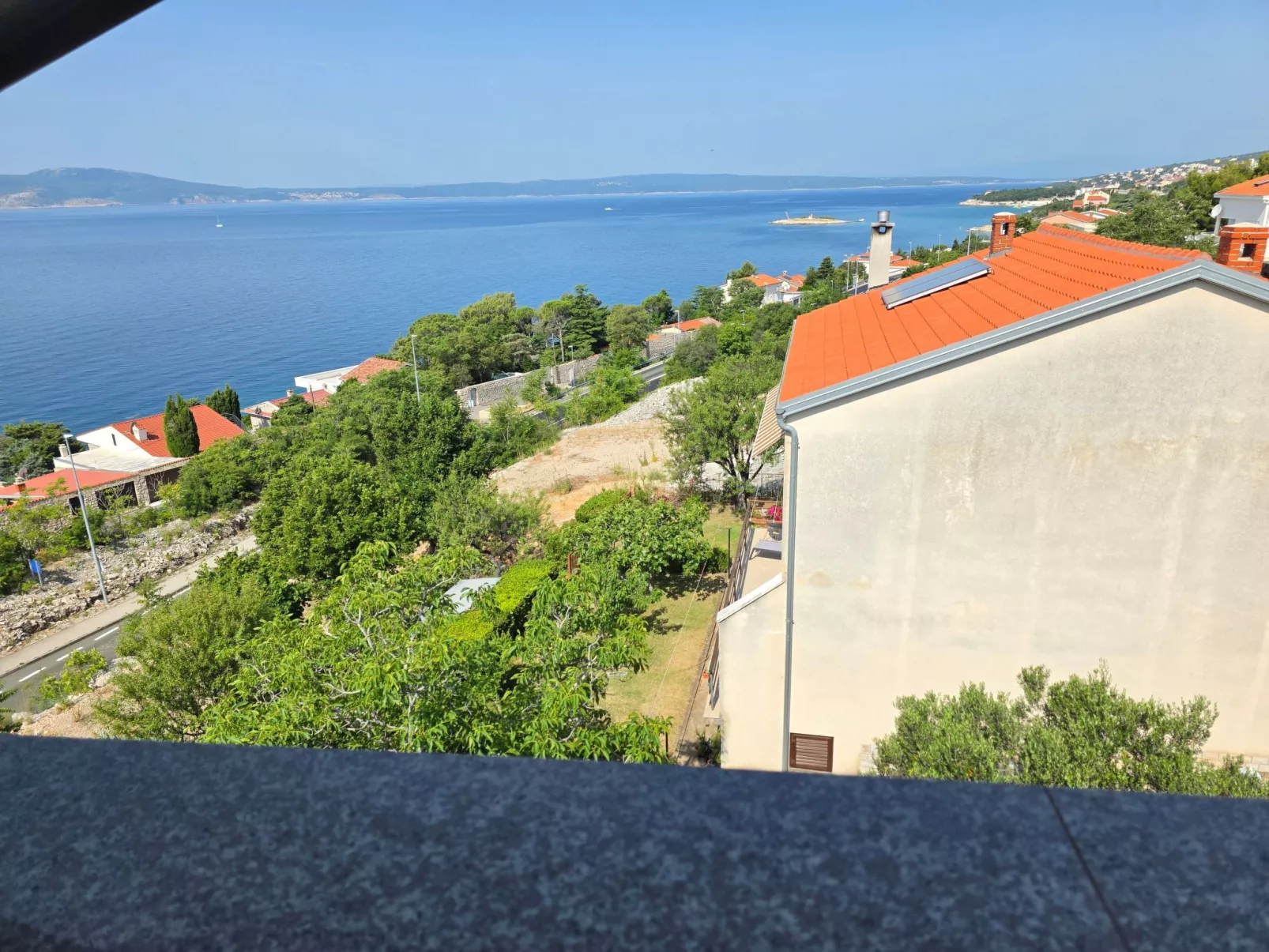 Wohnung für 3 Personen, 150m vom Strand entfernt-Outside