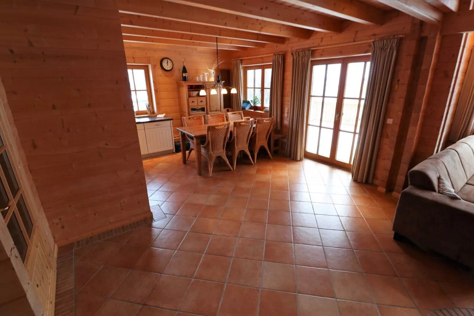 Luxus Blockhaus A-Dining room