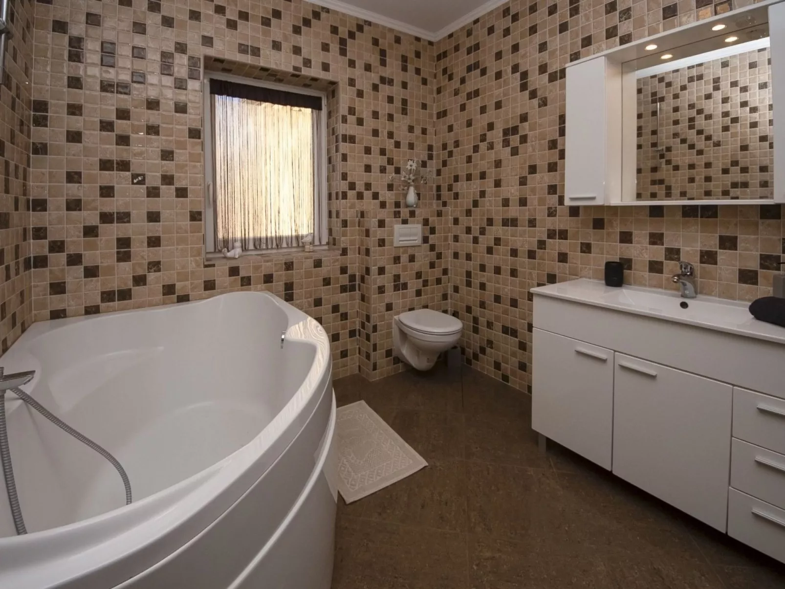 Villa Whitestone bei Šibenik-Dedans