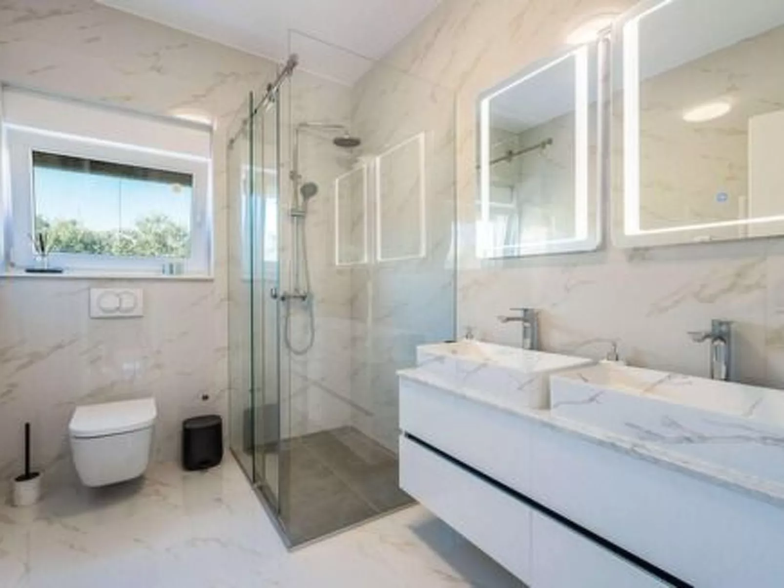 Luxuriöse Villa direkt am Meer - Agentur TA Leut-Dedans