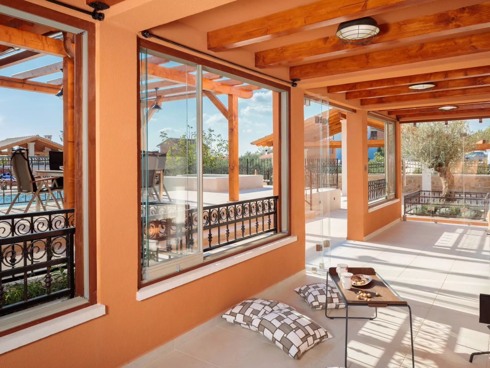 Die Höfe der Villa Ivan-Dehors