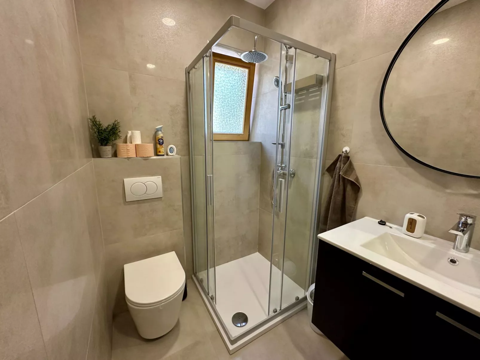 Wohnung in Dramalj mit Garten, Terrasse und Grill - Drinnen