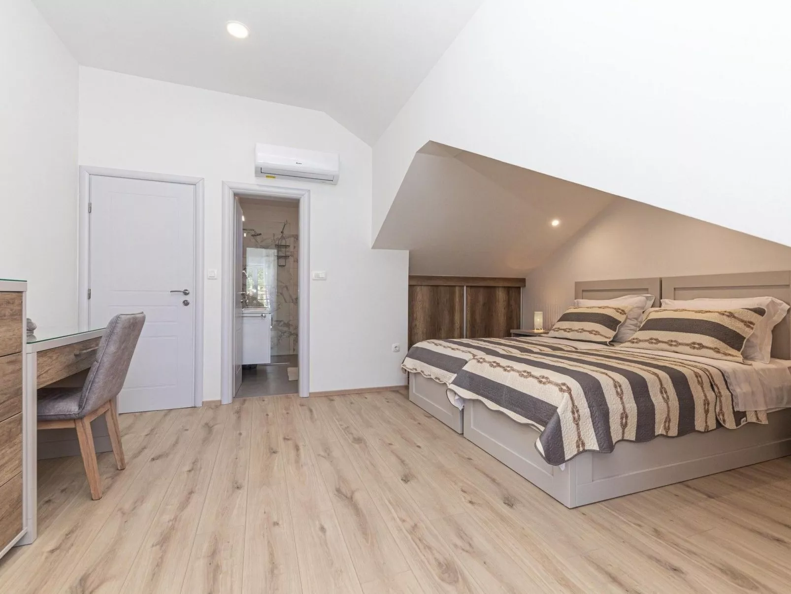 Steinvilla am Strand Nina - EOS CROATIA-Dedans