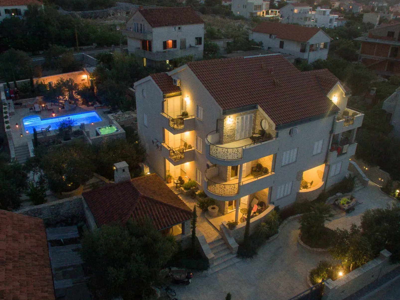 Für 4 Personen mit Pool-Draußen