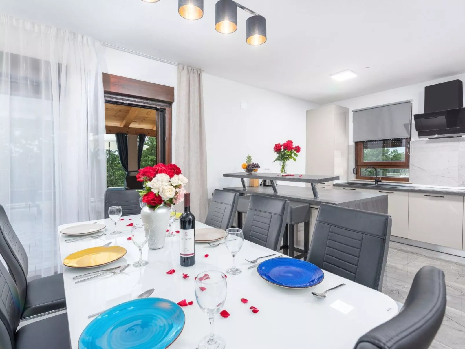 "Villa Bibali" mit privatem Pool-Dedans