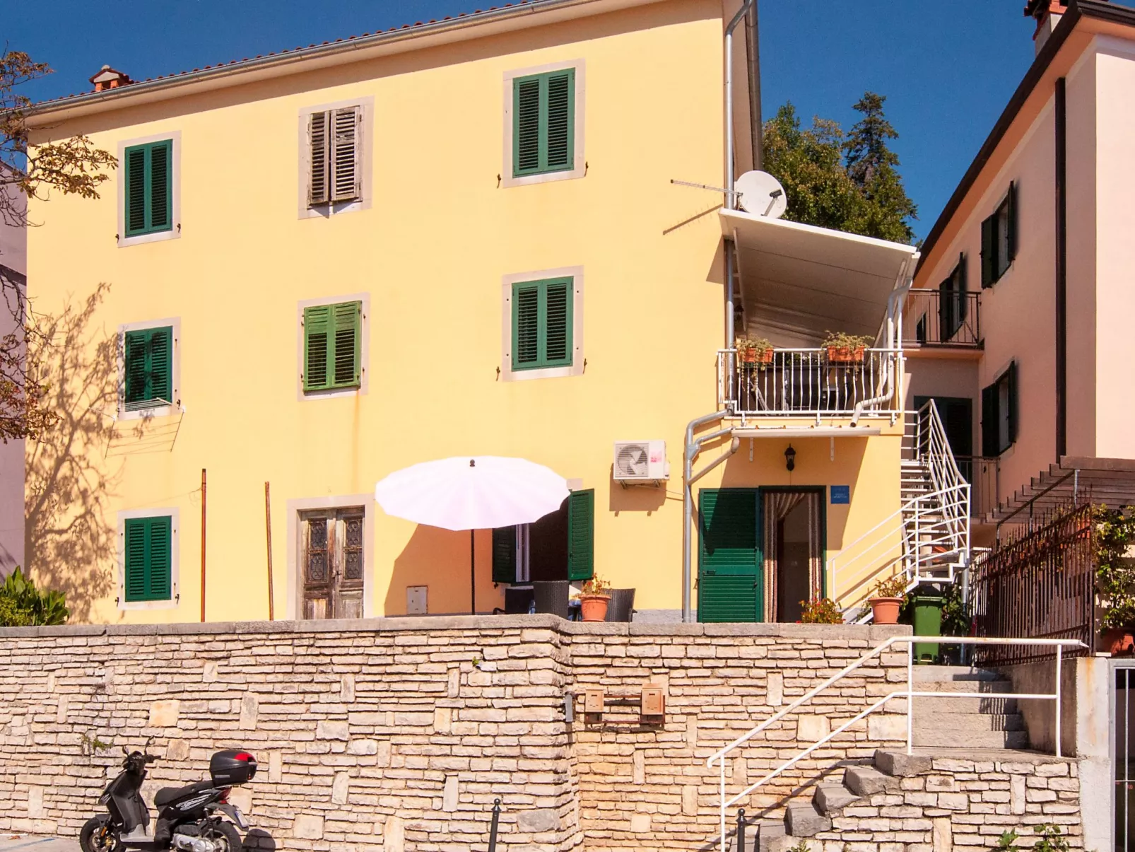 Studio Azure Bay , zentrale Lage-Outside