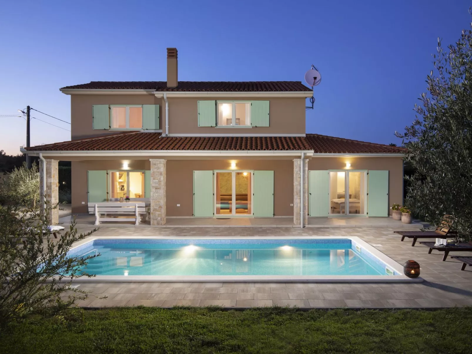 "Villa Matea" mit privatem Pool-Draußen