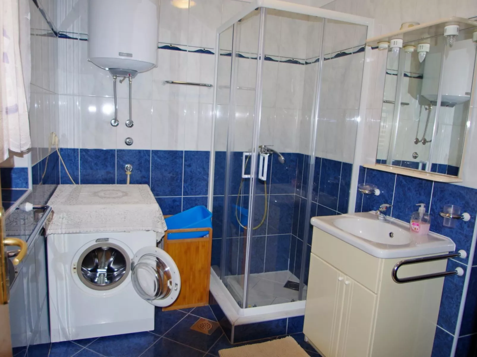 "Rose" mit Terrasse-Dedans