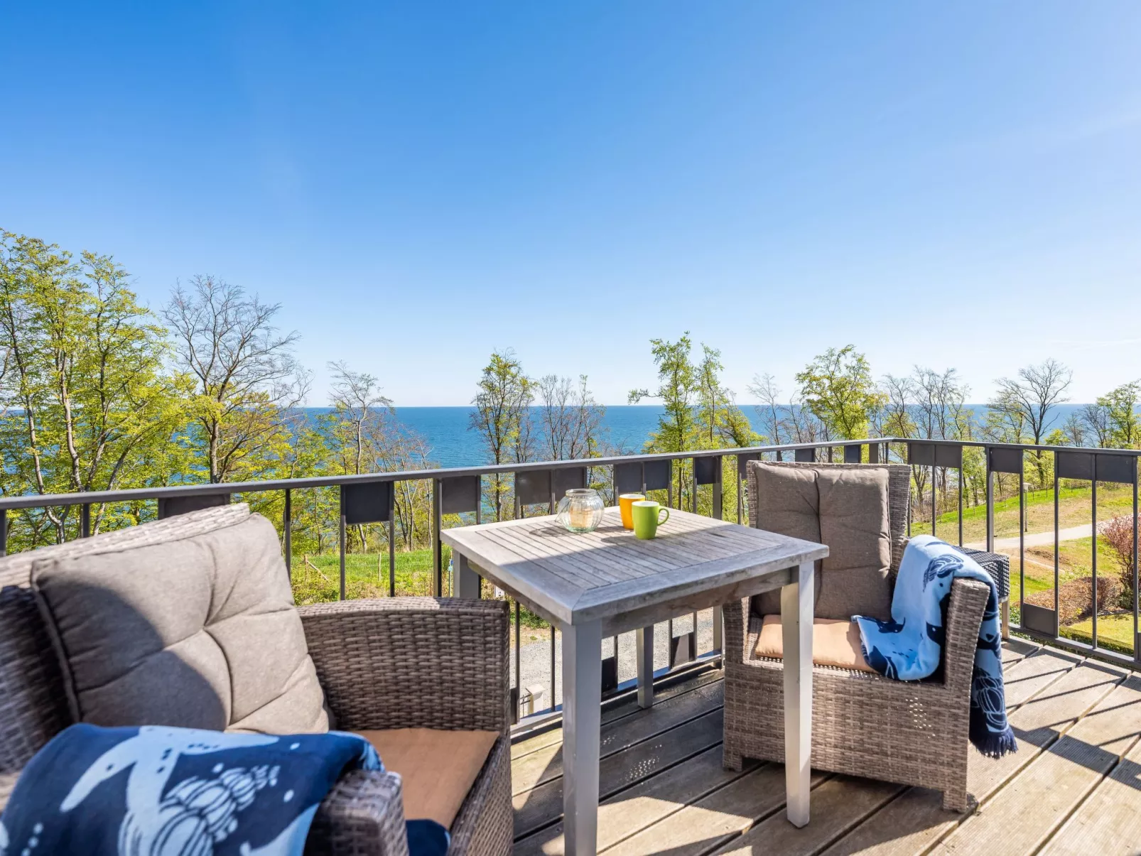 Schilfrohr Meerblick - Drinnen