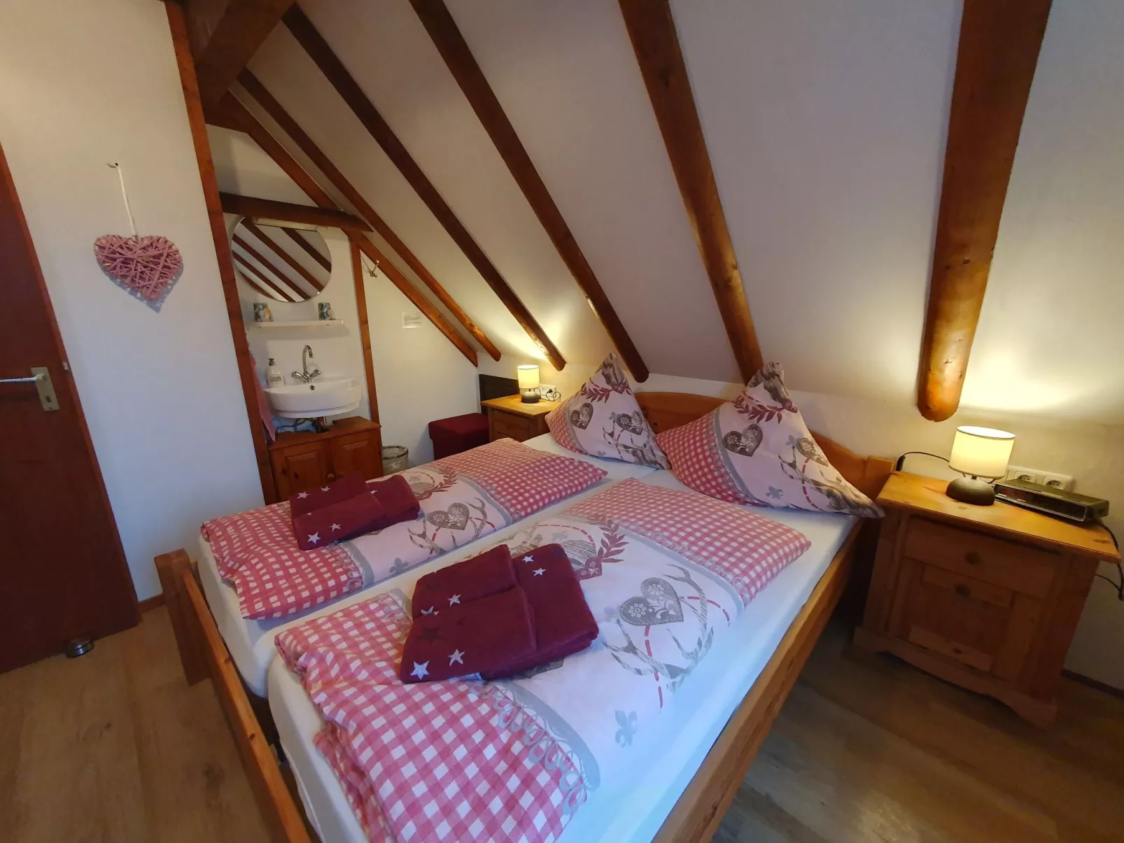 Haus Rotkäppchen-Drinnen