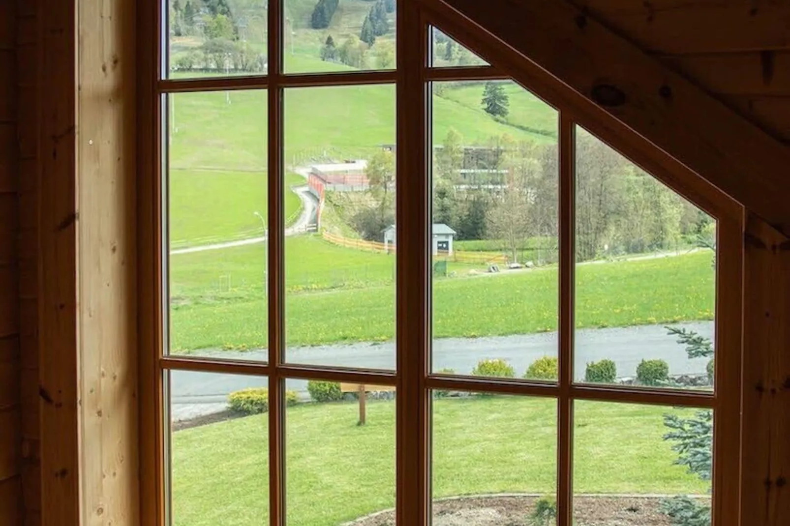 Luxus Blockhaus B-Aussicht Sommer
