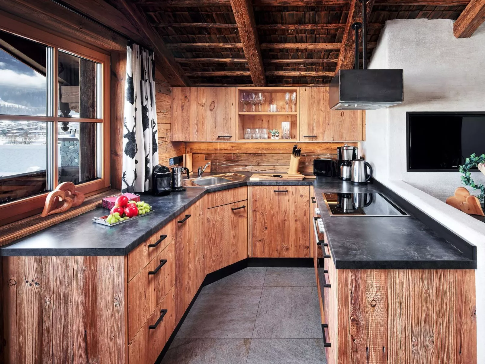 Chalet Promi-Alm in Flachau-Inside