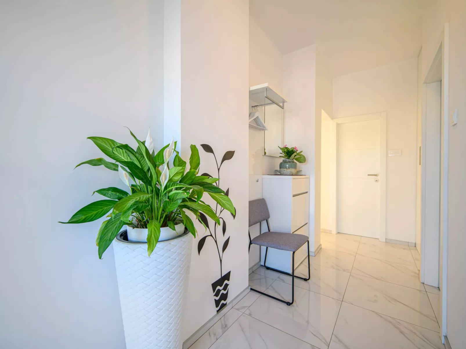 Wohnung mit Blick auf das Wasser-Image-tags.info