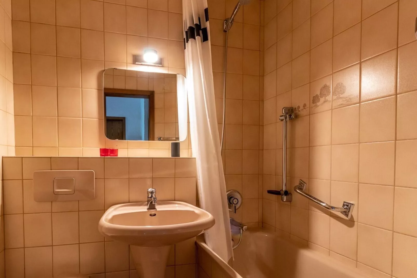 Apartment Bergsicht-Bathroom