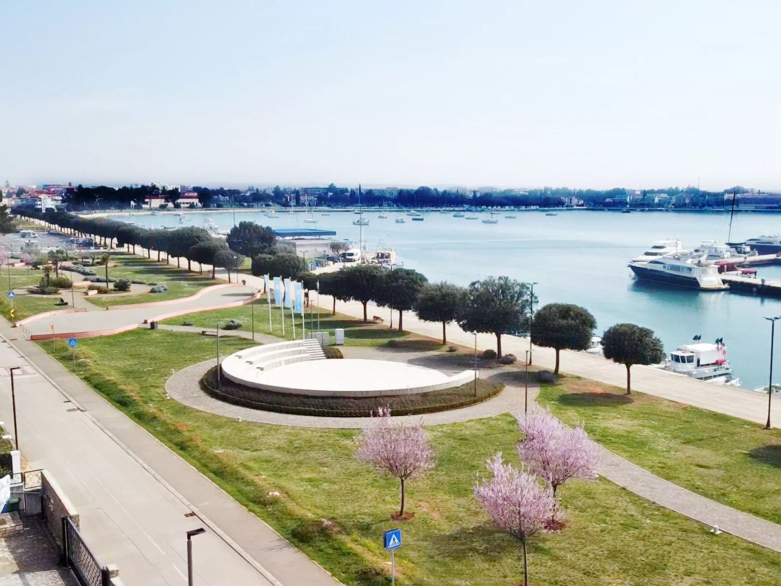 Apartment Nika 3 Umag mit Pool und Whirlpool 400 Meter vom Strand entfernt-Dehors