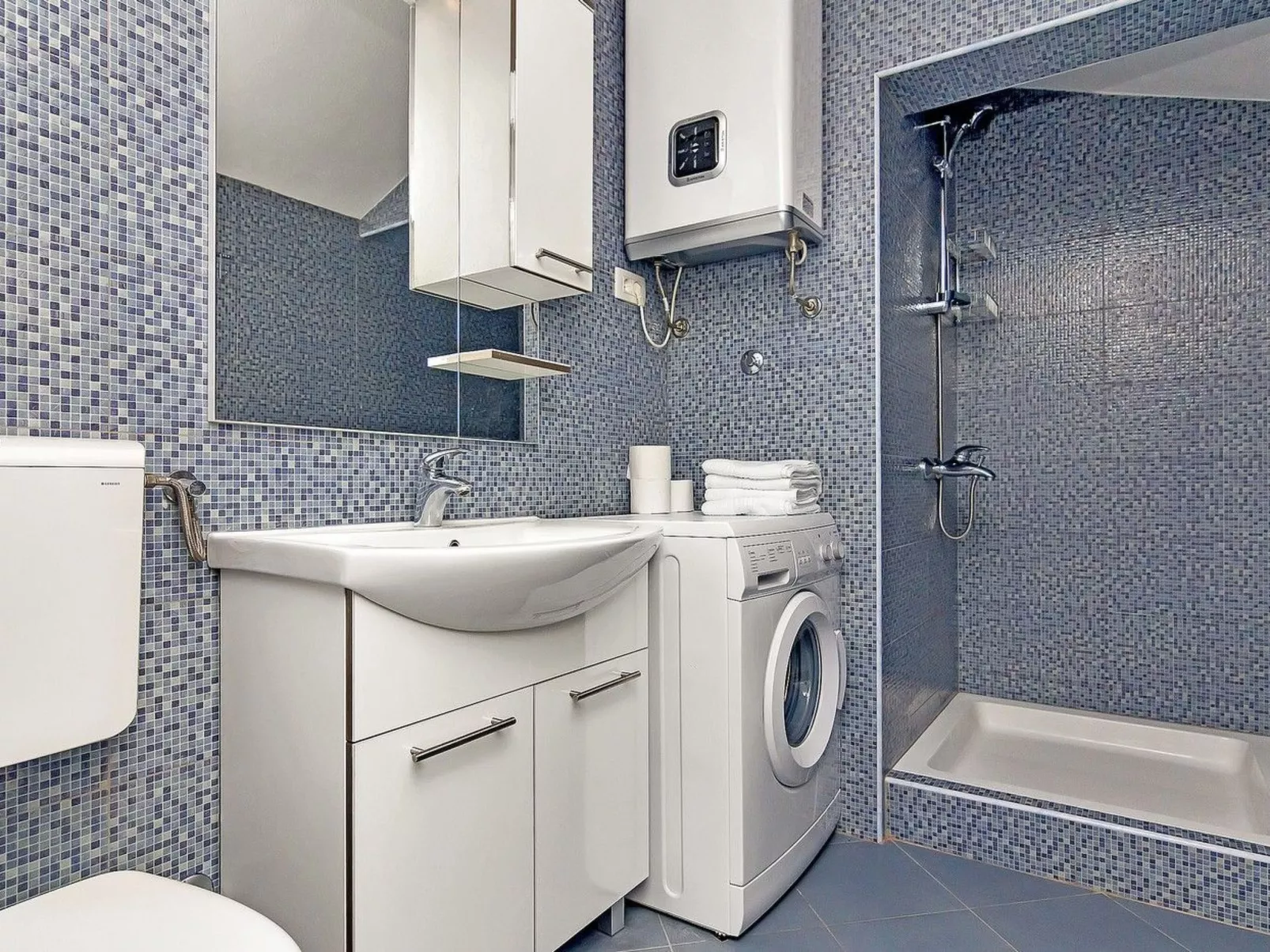 Renoviertes Ferienhaus in Tučepi mit Privatem Pool-Drinnen