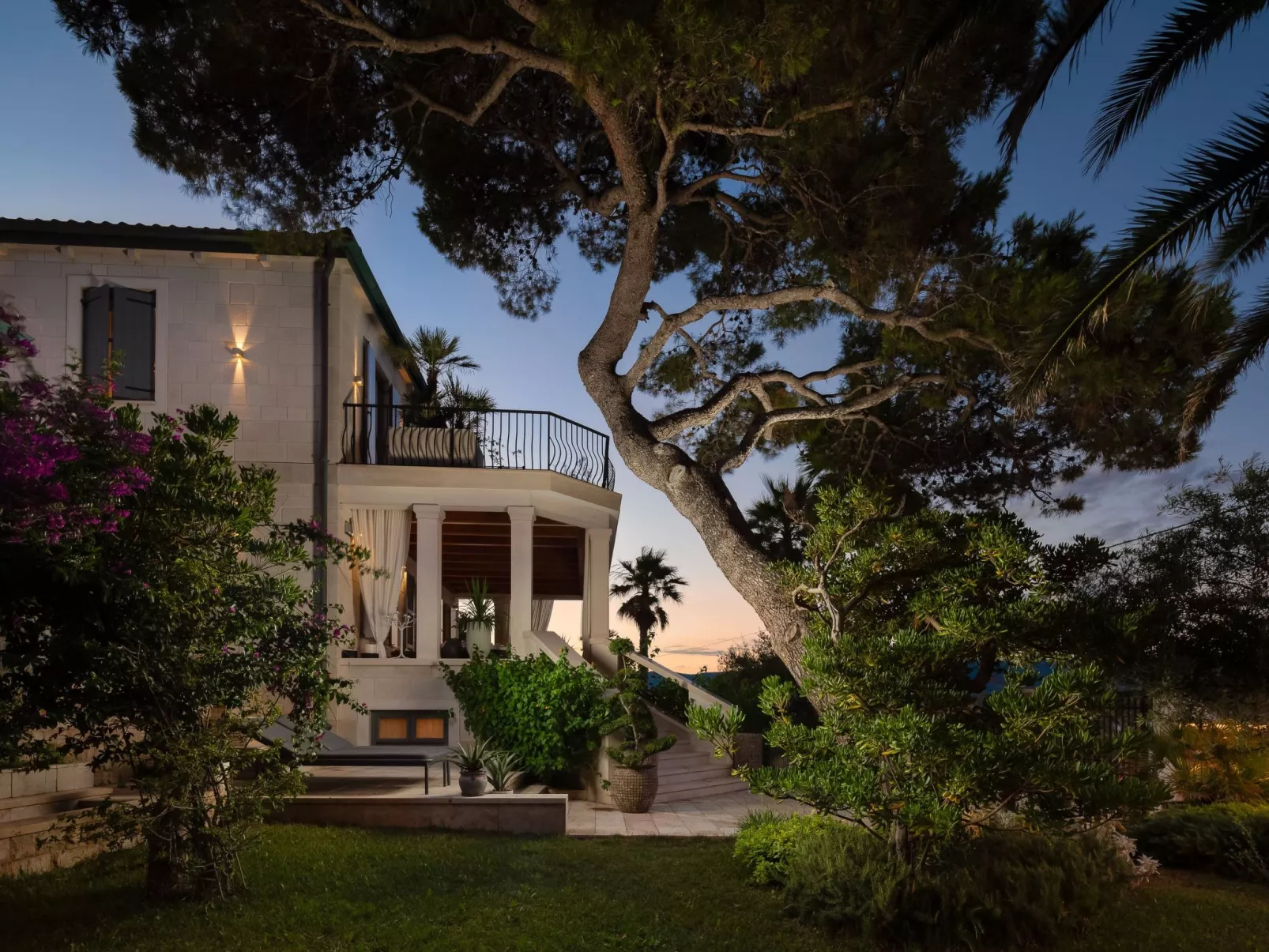 Villa L'orizzonte mit Außenküche in der Nähe von Trogir-Dehors