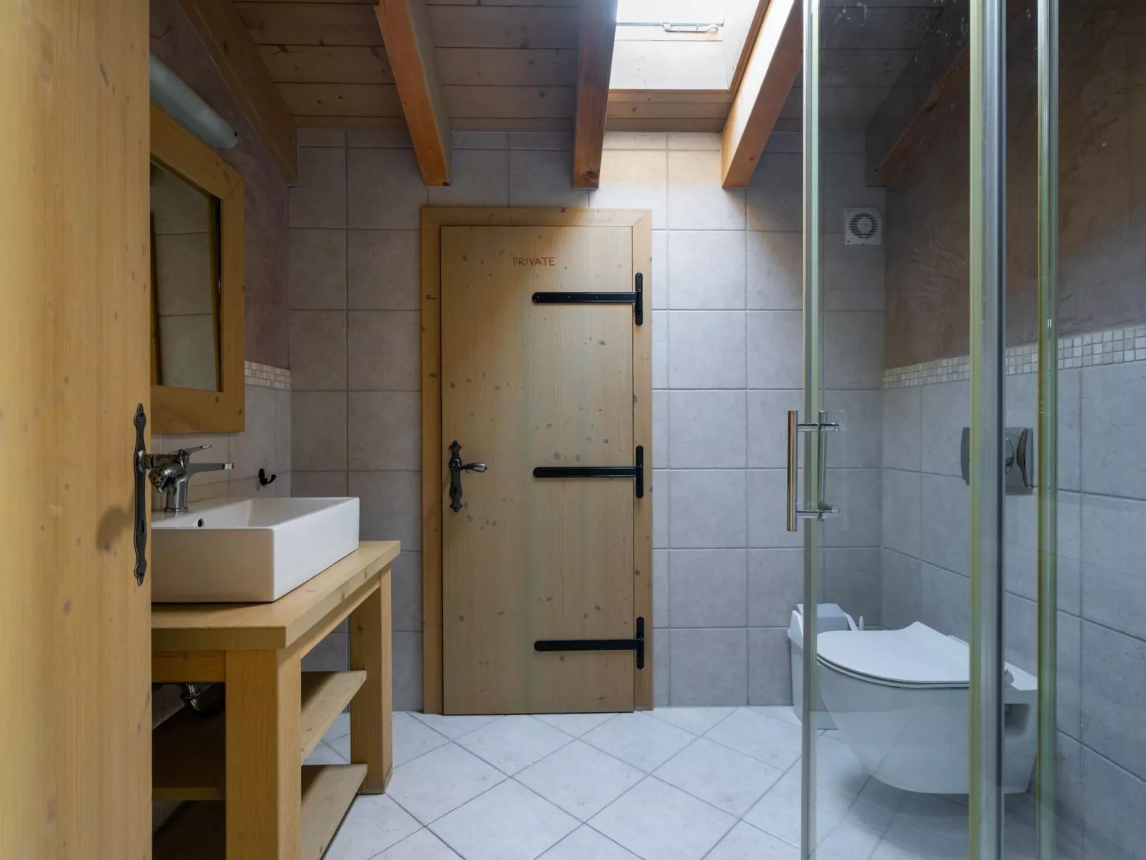 Villa Bellavista für 16 Gäste mit Hockeytisch-Dedans