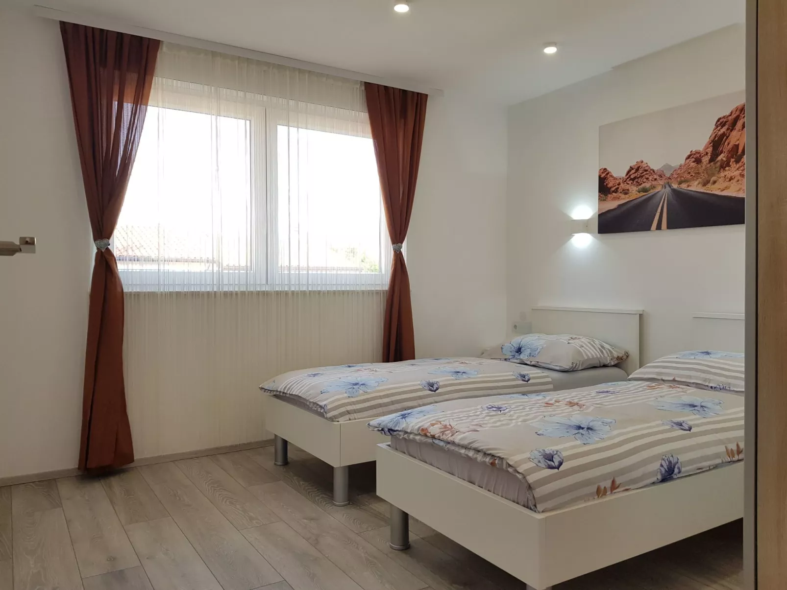 Mit privatem Pool in Ruhiger lage.-Drinnen