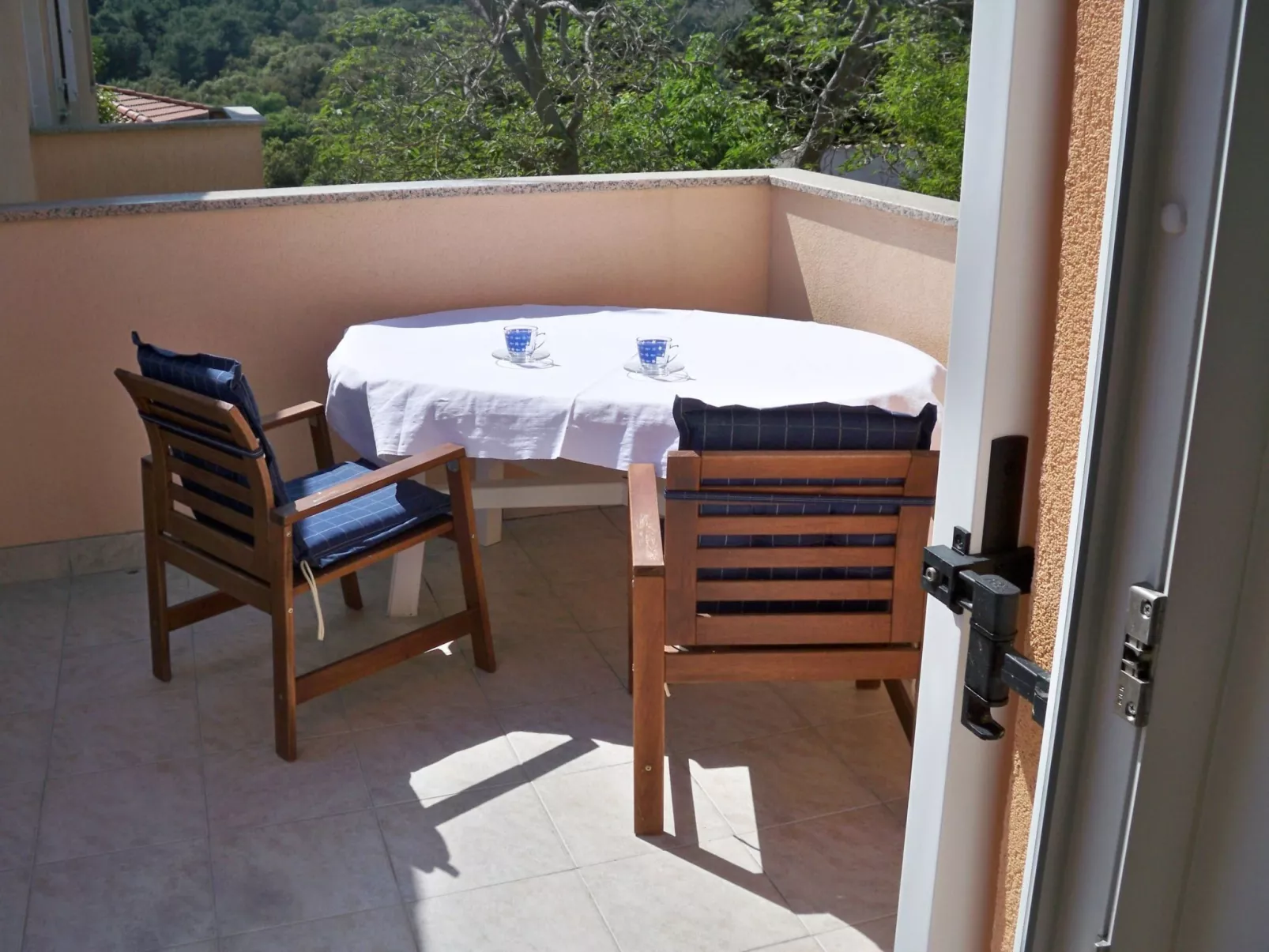 Apartment mit Balkon für zwei bis vier Personen-Dehors