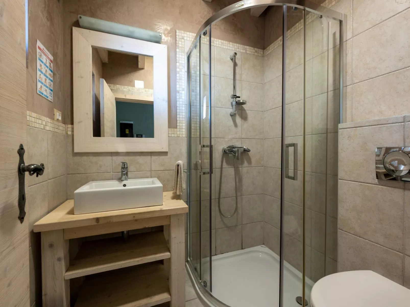 8-Schlafzimmer-Villa Bianca mit Pool, Sauna, Billard-Dedans