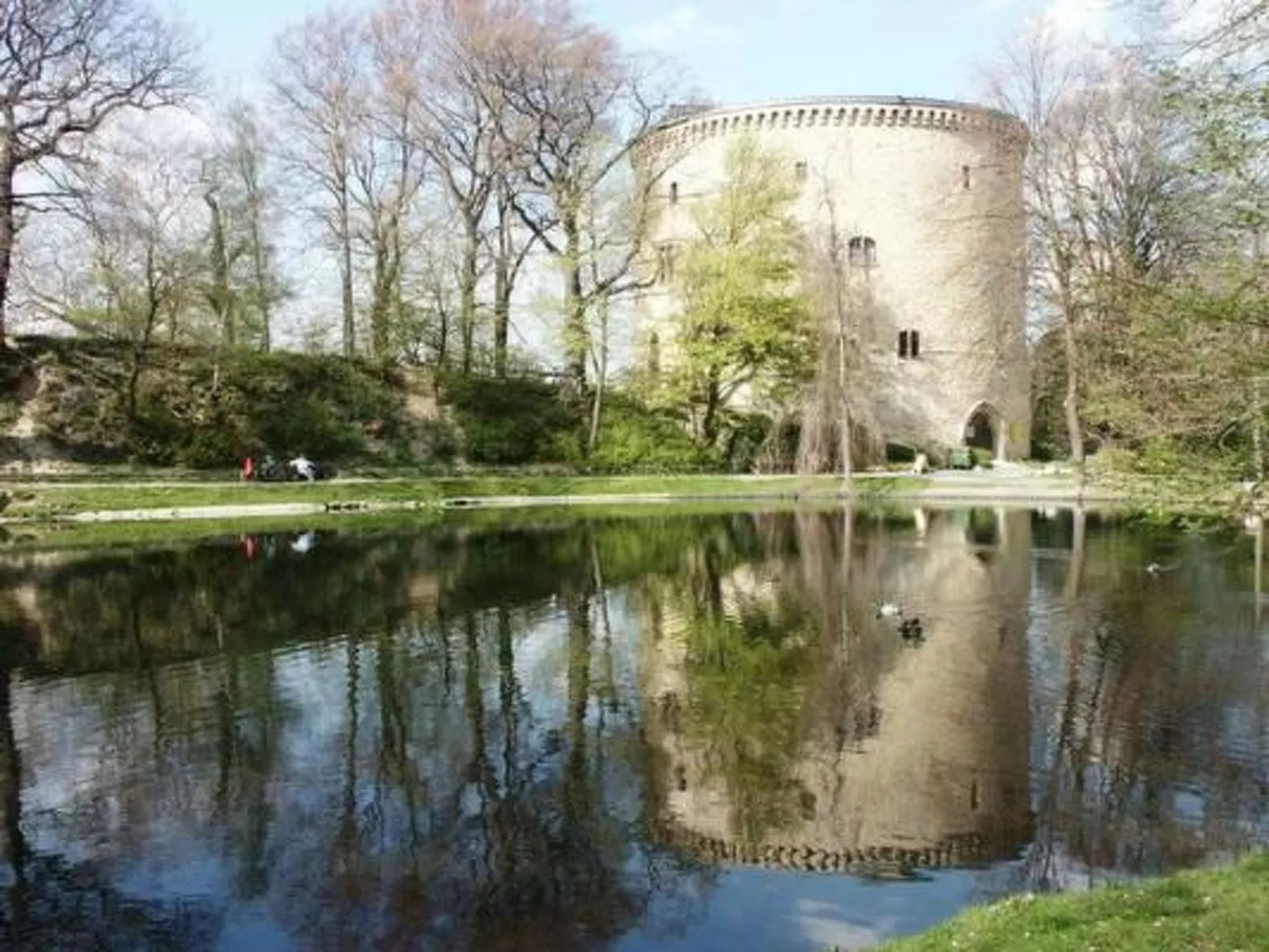 Burg im Zwinger Burgfee - Dehors