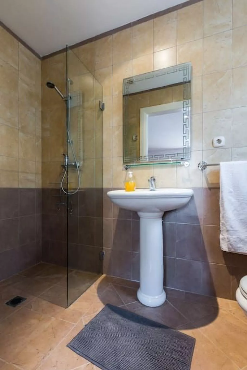 Studio-Apartment "Nives" mit Blick auf das Wasser-Dedans