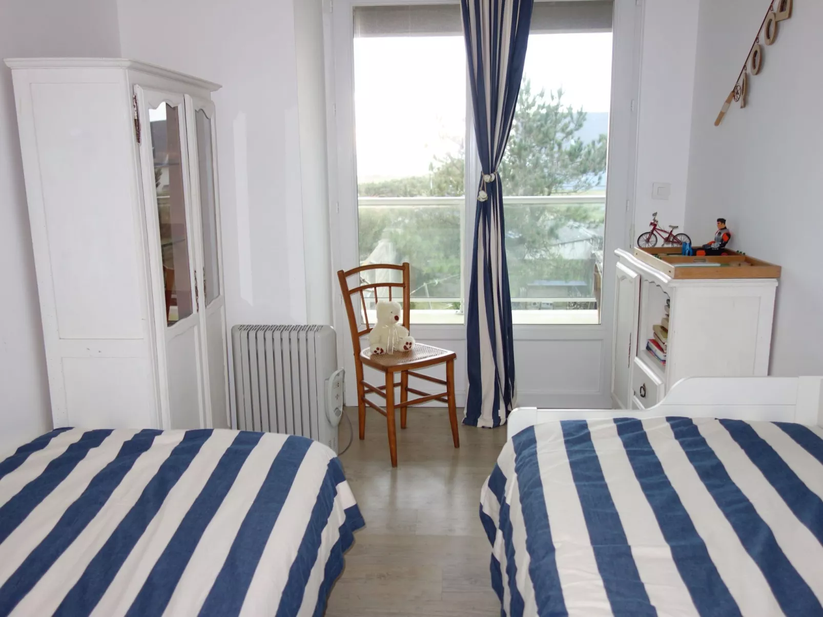 Robinson-Villa mit Meerblick, 50m vom Strand entfernt-Dedans