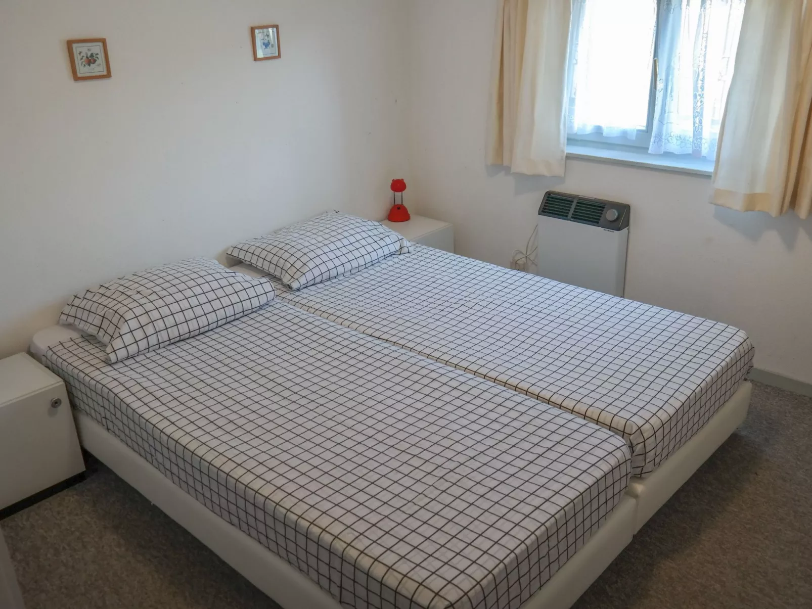 158 Schafssicht-Drinnen