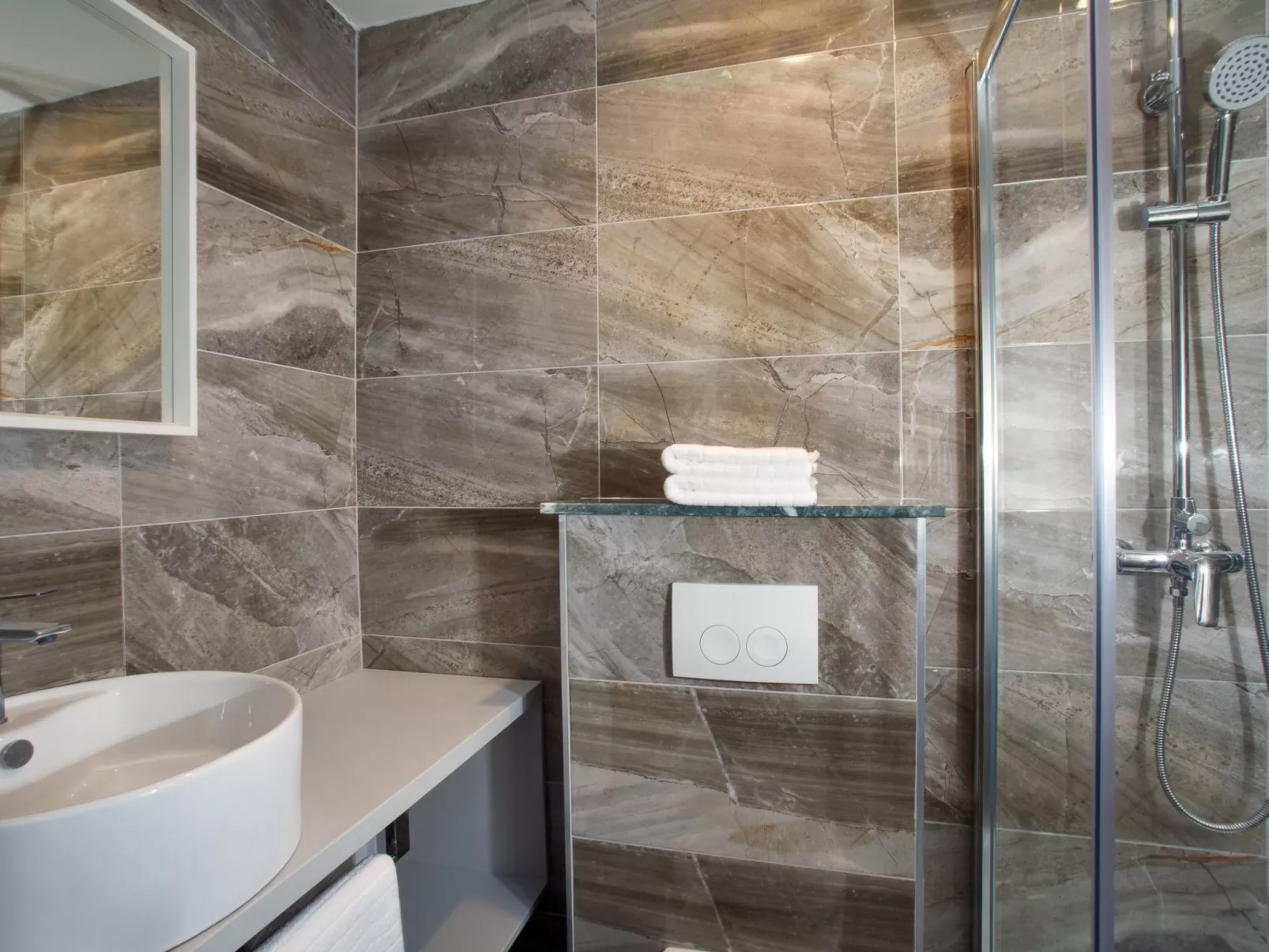 Ferienvilla "Elena" mit eigenem Pool-Drinnen