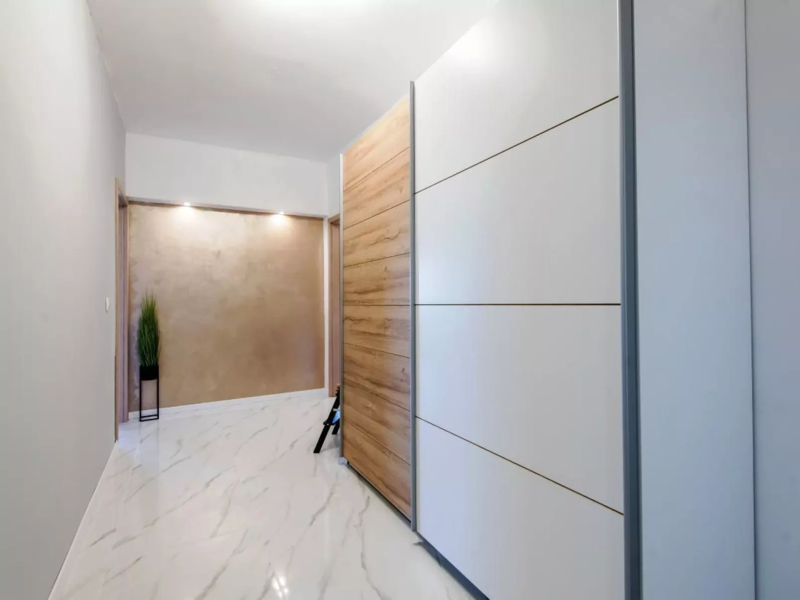 In Turanj mit Grill-Drinnen